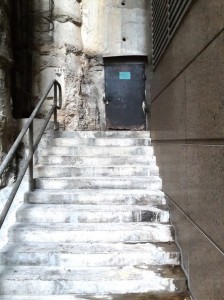 4218